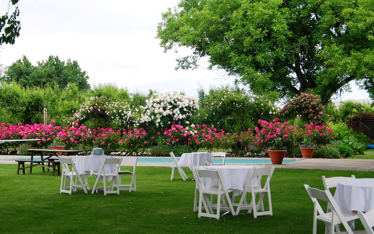 Elegant Outdoor Wedding Venue, W.P. Sawyer Mansion with Beautiful Gardens., Wapato, WA Event