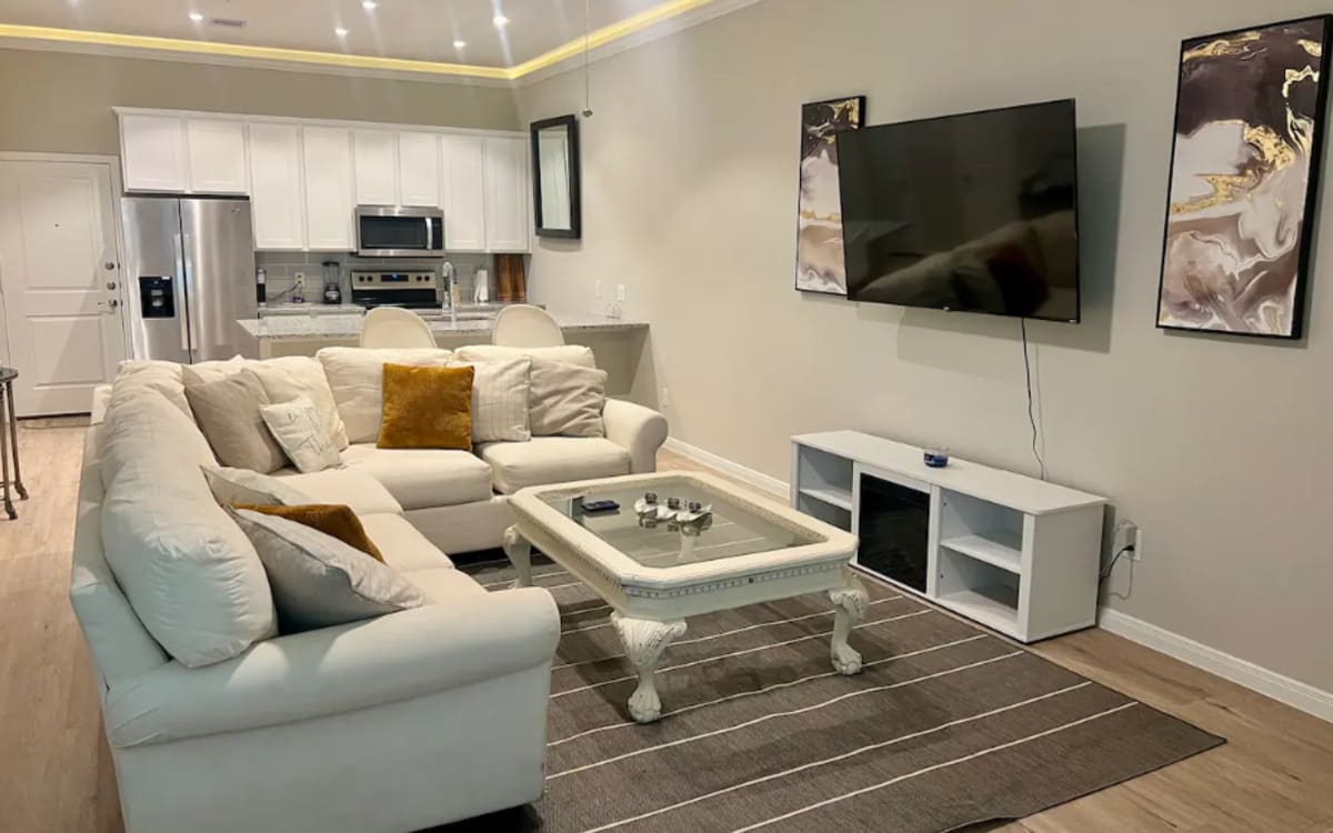 Luxury 3 Bedroom Home Hot Tub & Fireplace, Katy, TX OffSite Peerspace