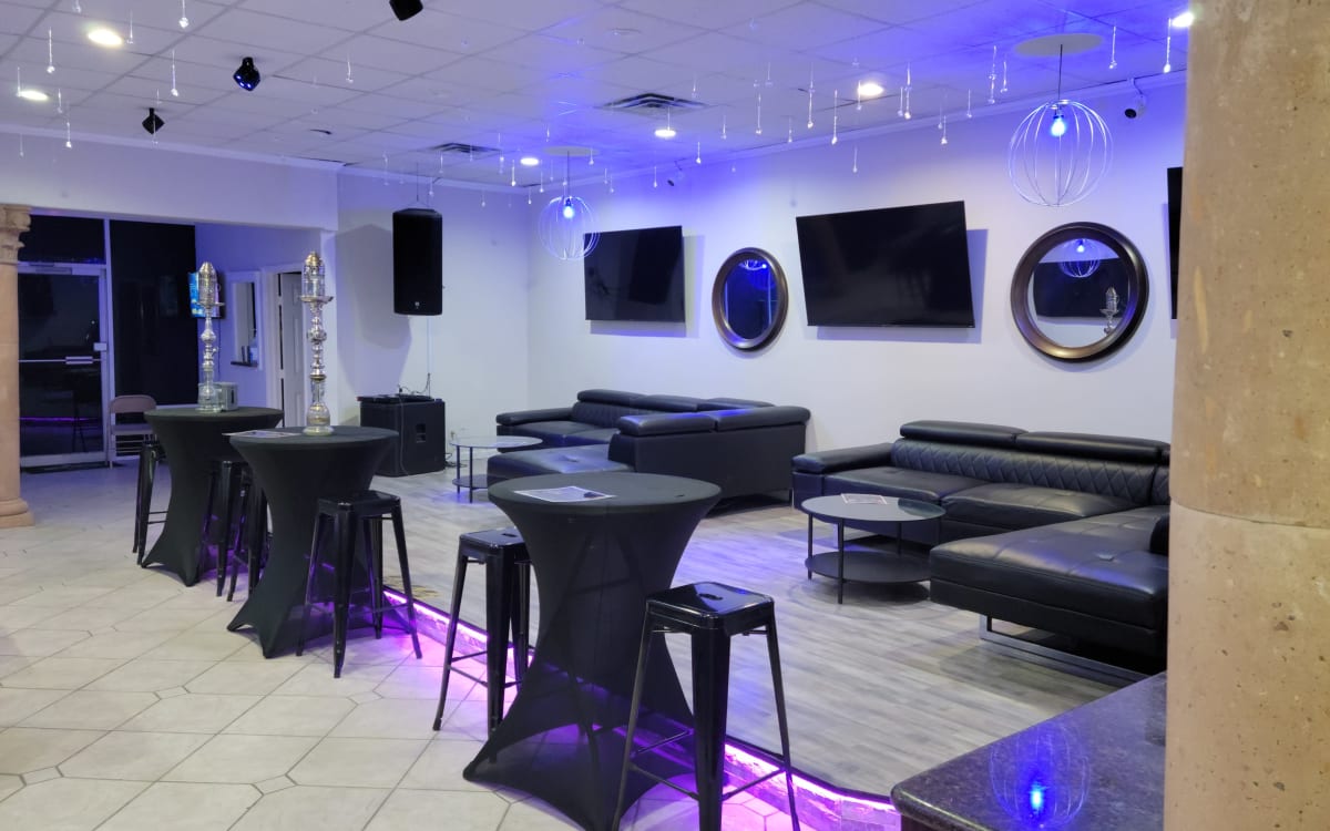 Top Notch Lounge with huge parking lot, Houston, TX Production