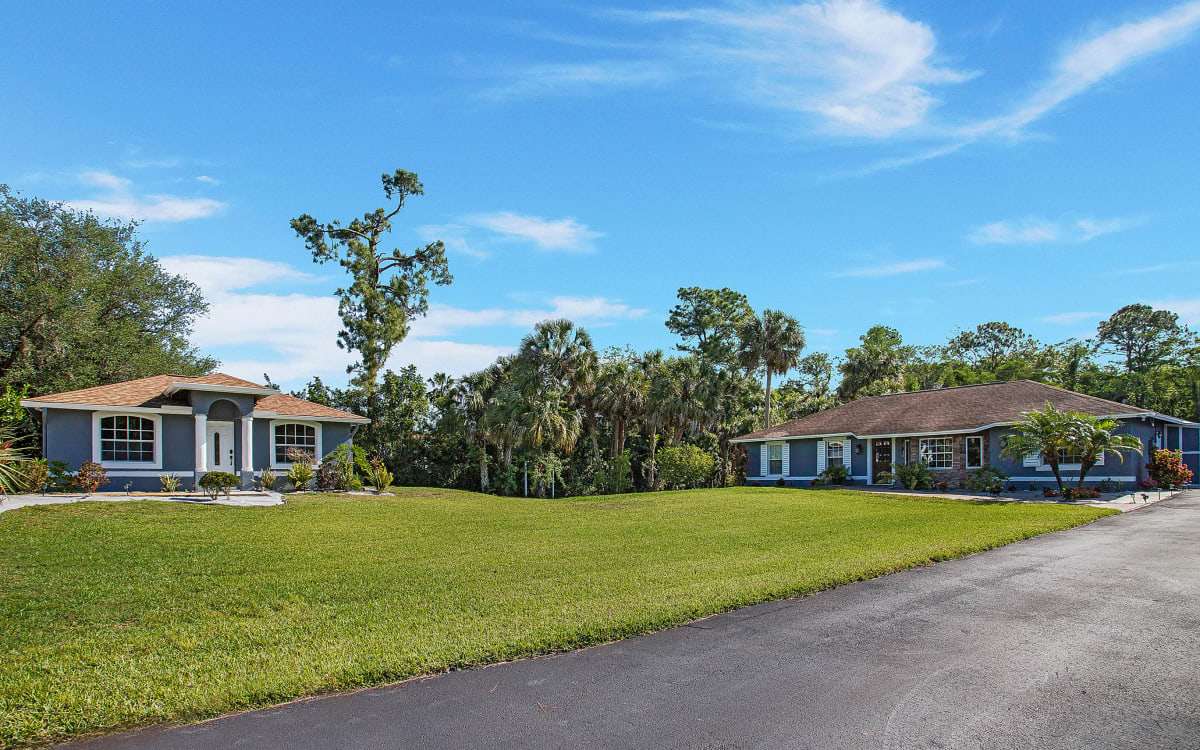 Beautiful and Spacious Gated Home with a Guest House, Naples, FL