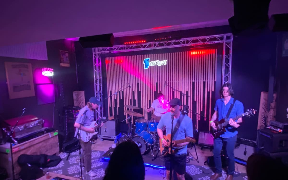 Modern & Edgy Brooklyn MultiPurpose Streaming Venue w/ Soundstage