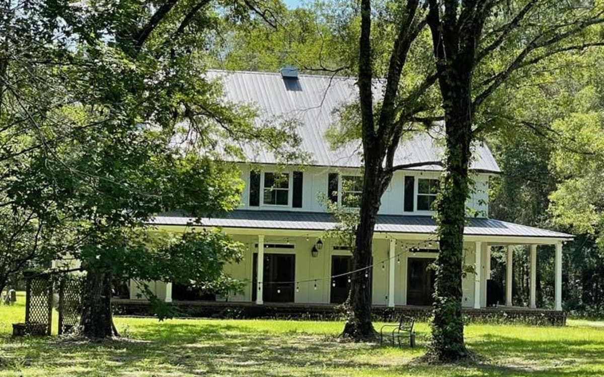 Elegant rustic Barndominium, Jacksonville, FL Production Peerspace