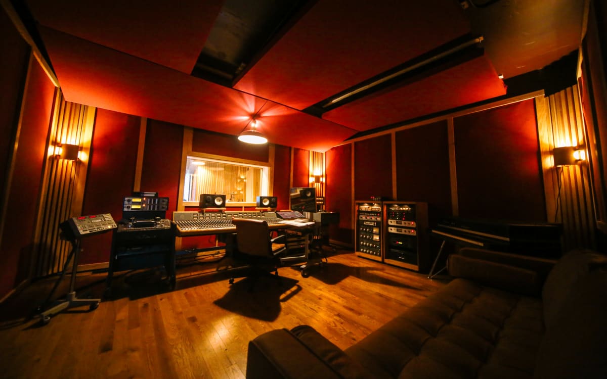 Idiosyncratic, Vintage, and Isolated Recording Studio, Queens, NY