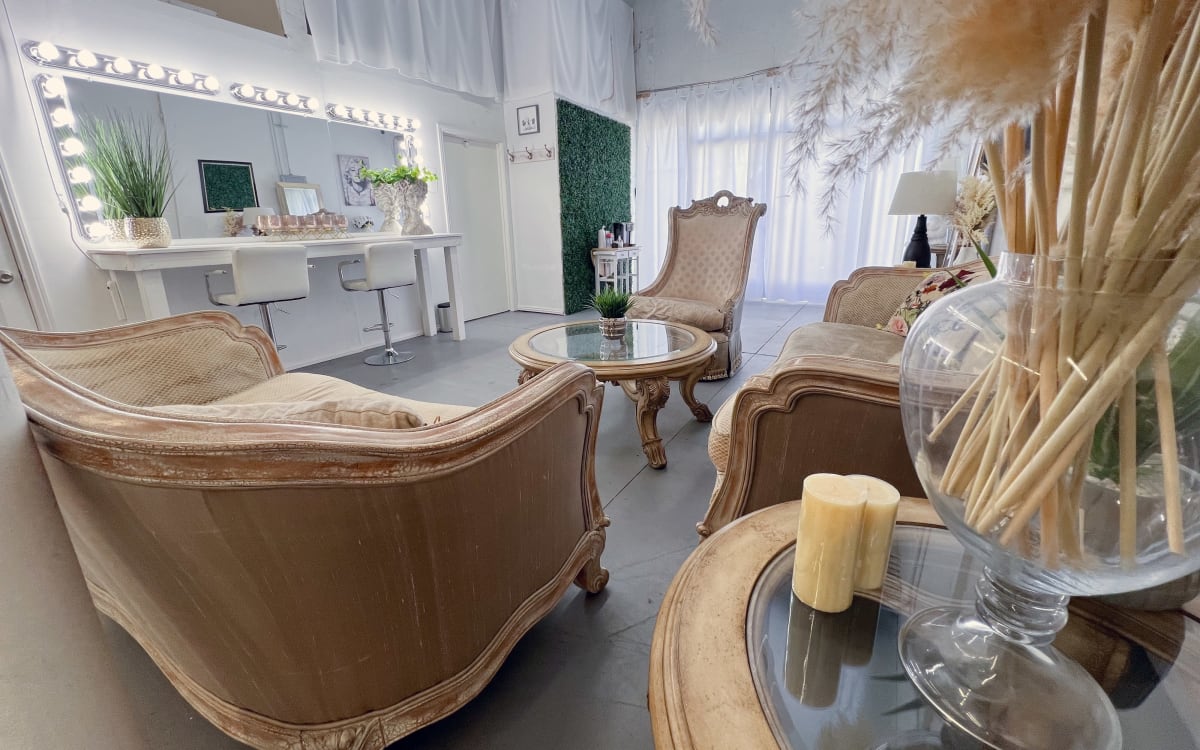 Creative Studio Space in Downtown, Los Angeles, CA | Production | Peerspace