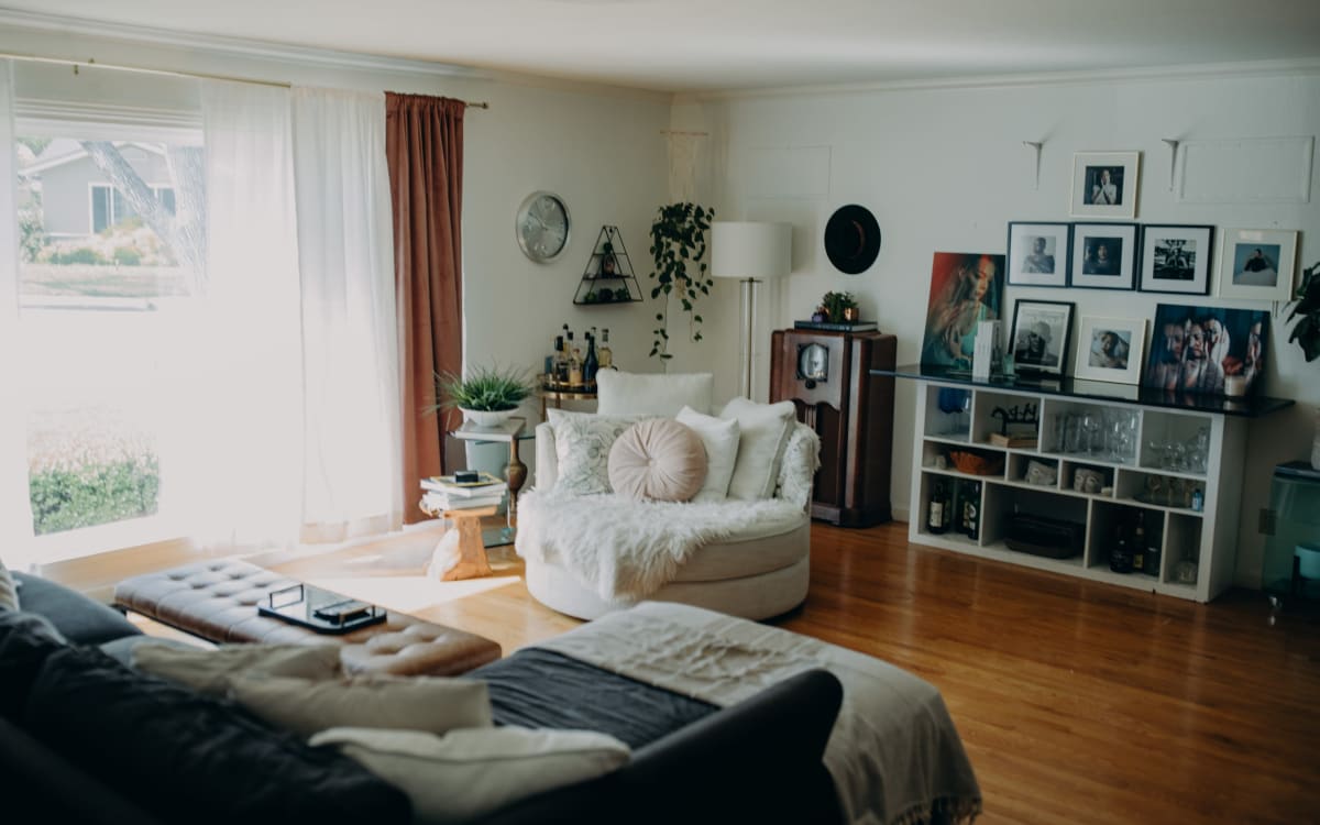 Boho, Retro House, Art Deco Touches with inhome Photography Studio