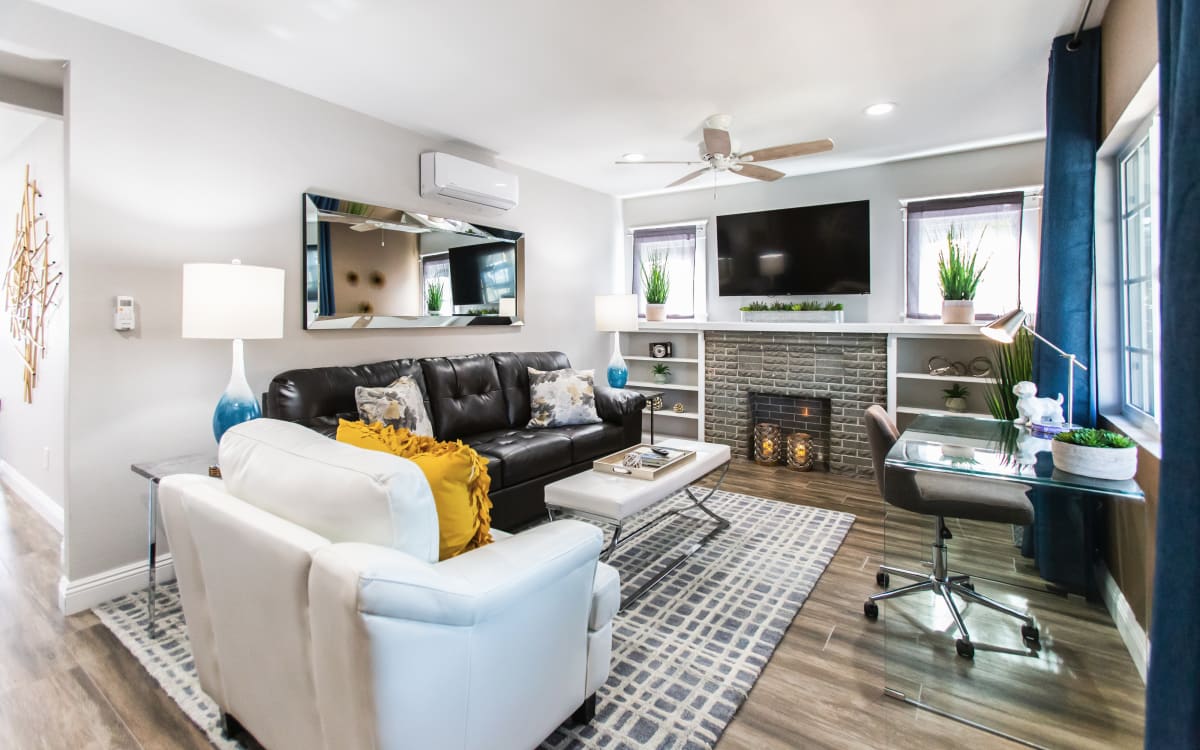 Modern Designer Themed Duplex, Long Beach, CA Production Peerspace