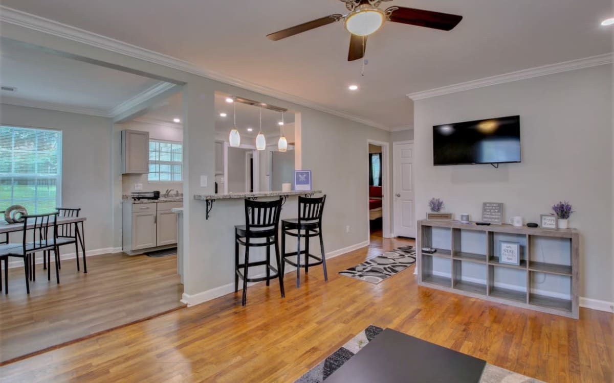 Home comfort rentals, Little Rock, AR OffSite Peerspace