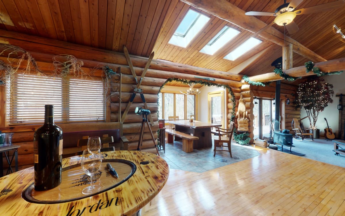AMAZING Ojibwa Lodge Log Home perfect for holiday shoots also has an