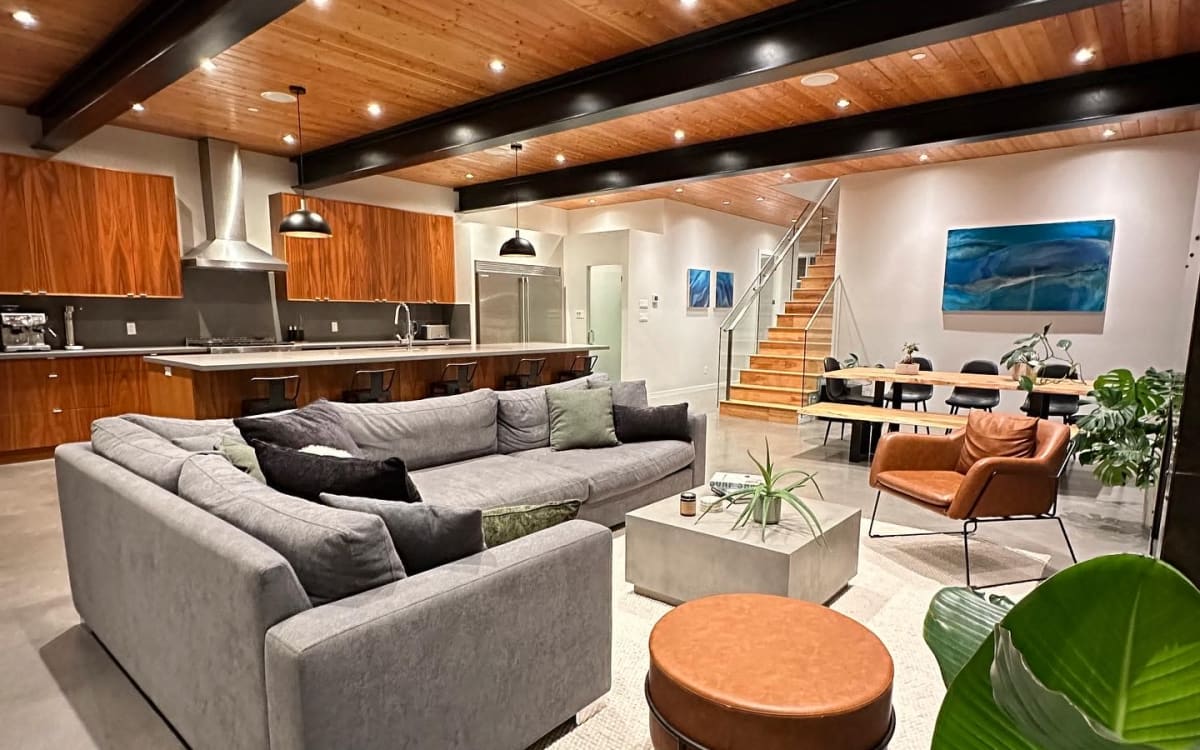 Modern Industrial Style House, Squamish Production Peerspace