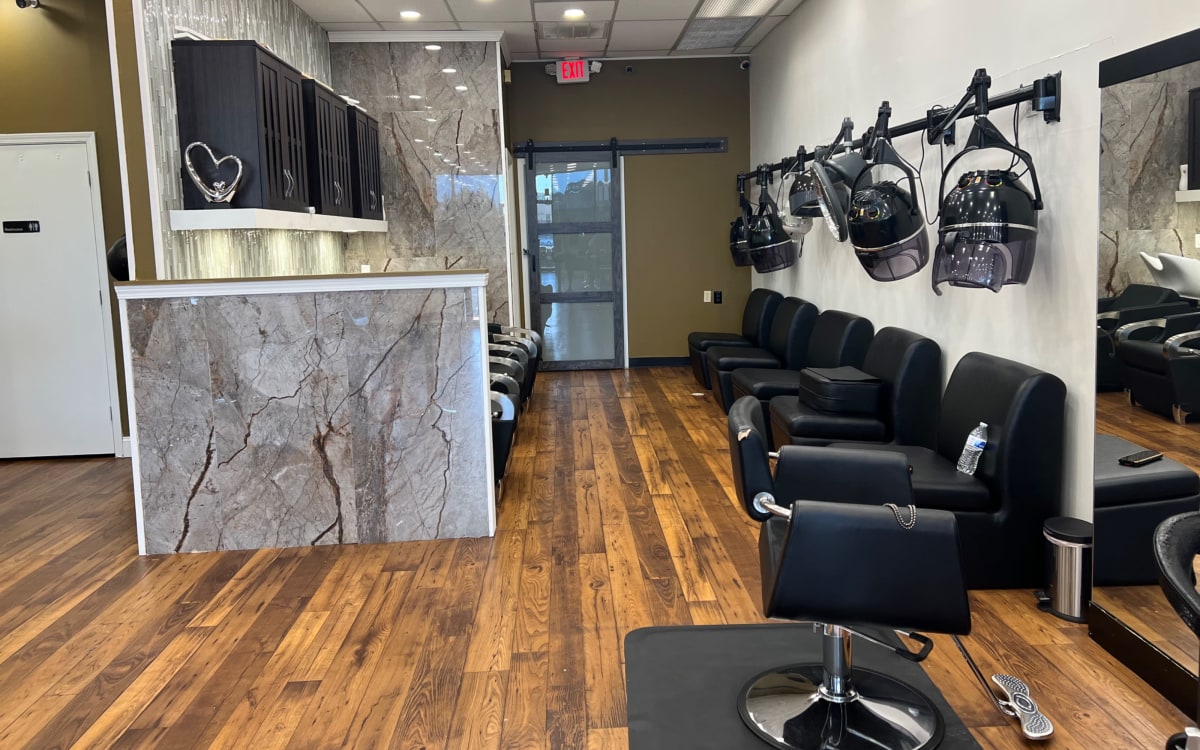 Beautiful hair salon, Smyrna, GA Production Peerspace