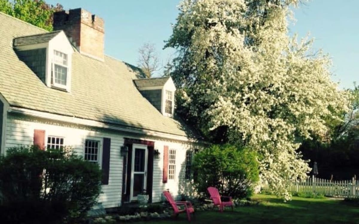 Production Worthy Home with Fireplaces, Pool and Basement, Barre, VT