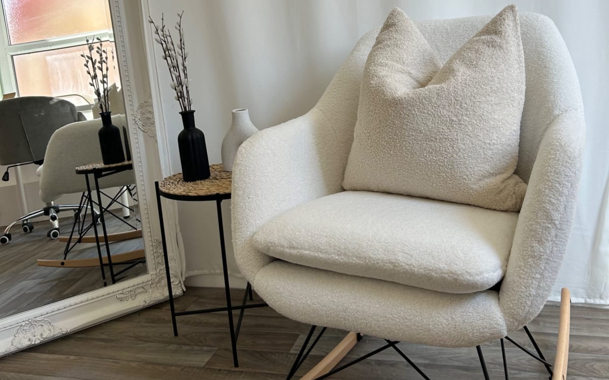 Busy bee studio, Manchester Production Peerspace