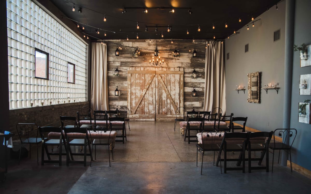 Elegant Farmhouse Rustic Downtown Kansas City Event Space, Kansas City
