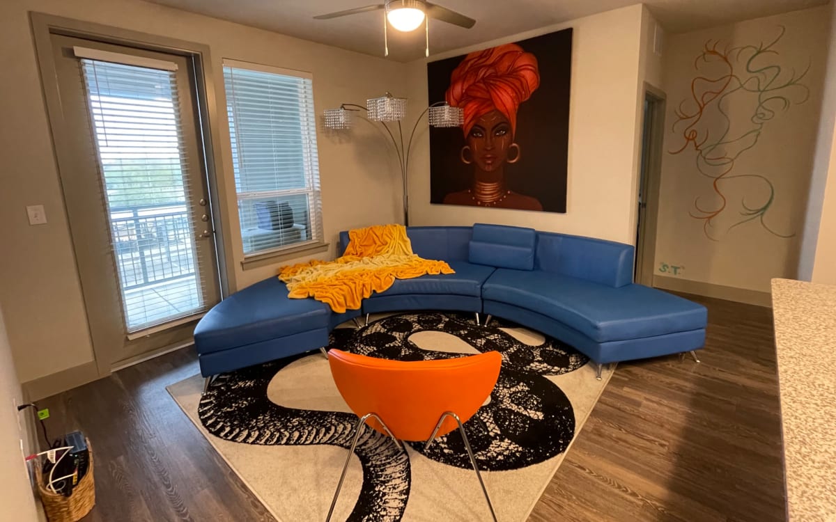 Luxury Apartment Near Downtown, Keller, TX Production Peerspace