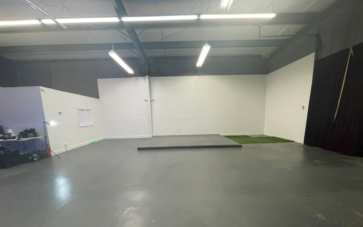 Raleigh/Durham Production Stage and Studio with Crew, Durham, NC