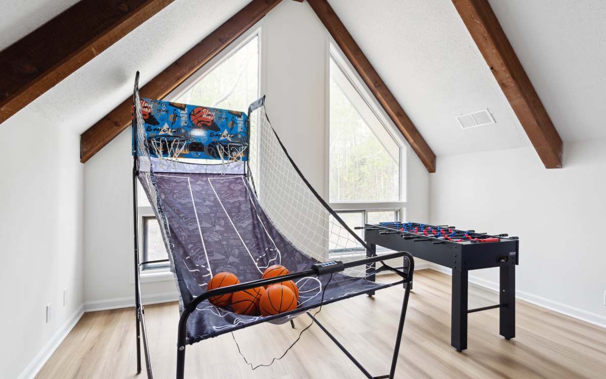 Spacious Suburban Home with Game Room, Atlanta, GA Event Peerspace