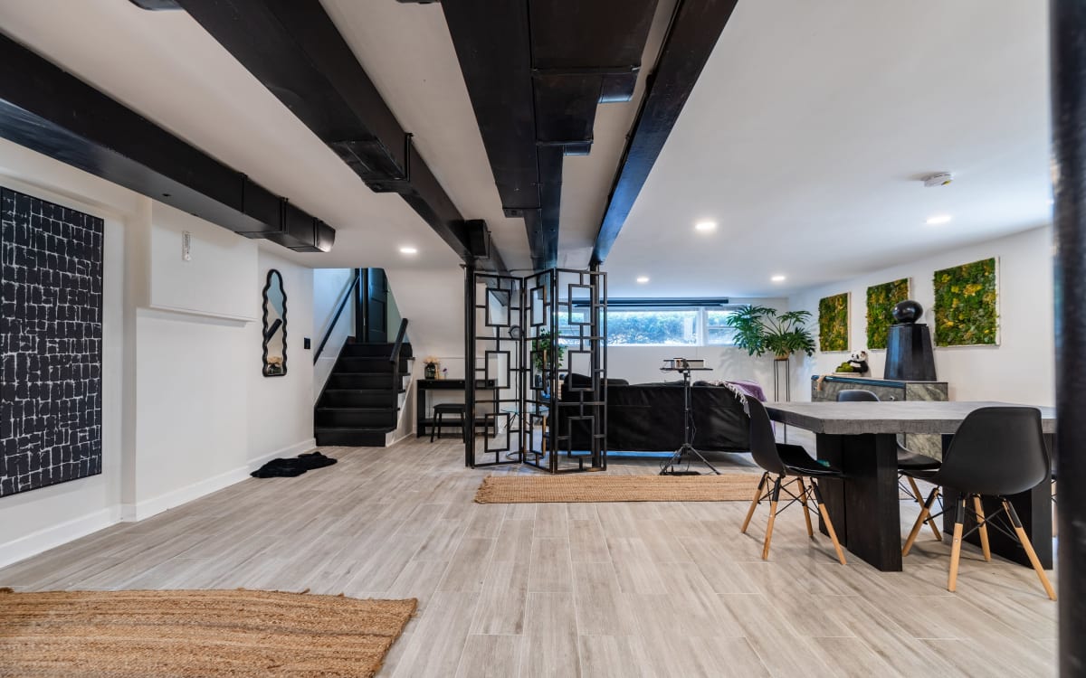 LuxeGarden Studio, evanston, IL Production Peerspace