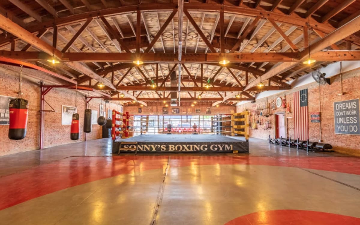Fully Equipped Boxing Gym in Industrial Style Building, Goodyear, AZ