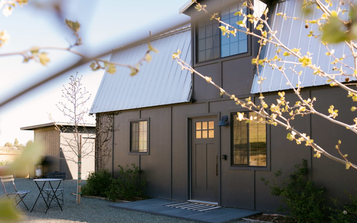 Barn with Expansive Vineyard Views, Paso Robles, CA