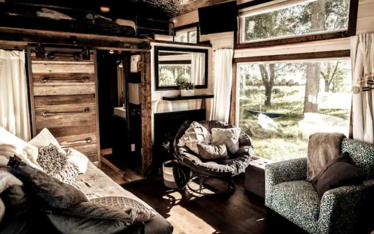 Gorgeous, Modern Tiny House, Green Hills, Open Skies, Ponca, NE ...