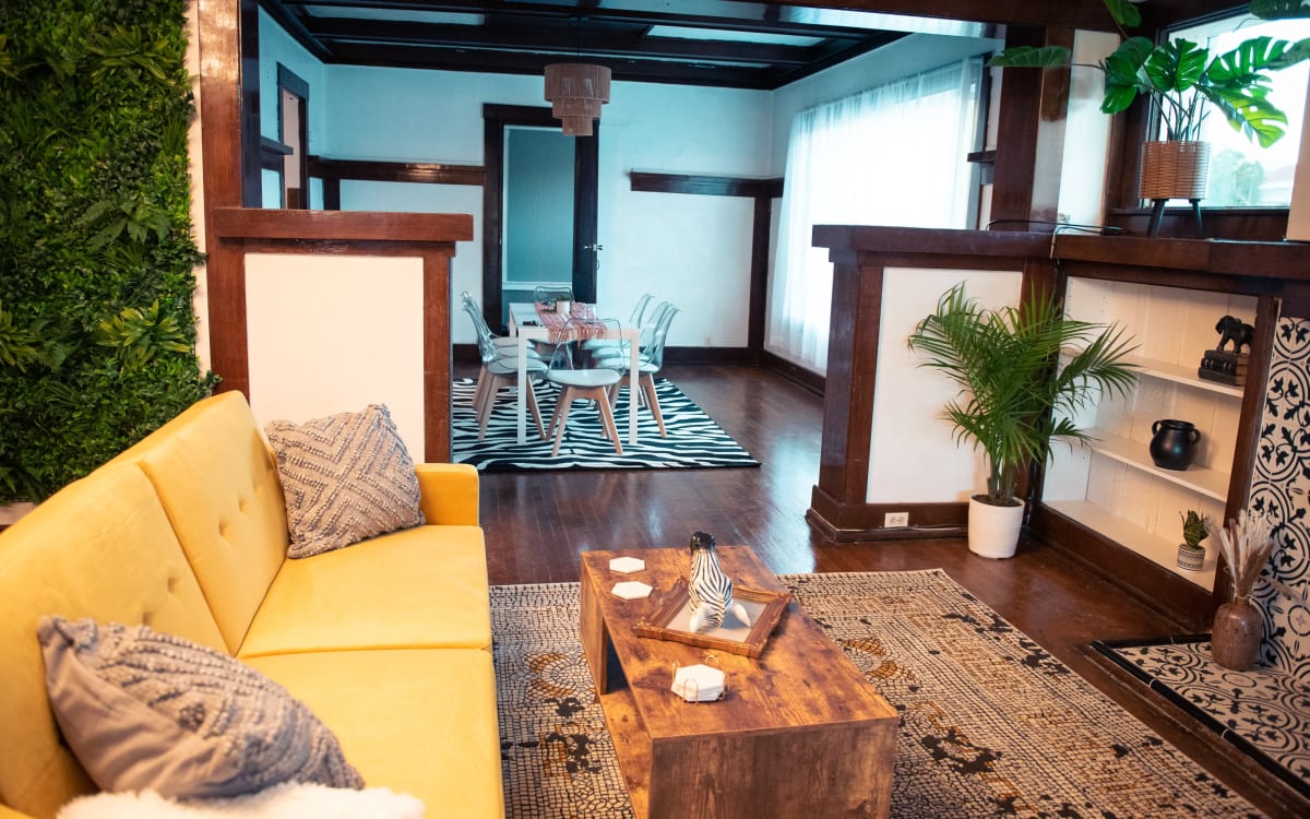 Vintage Urban Jungle House, El Paso, TX Event Peerspace