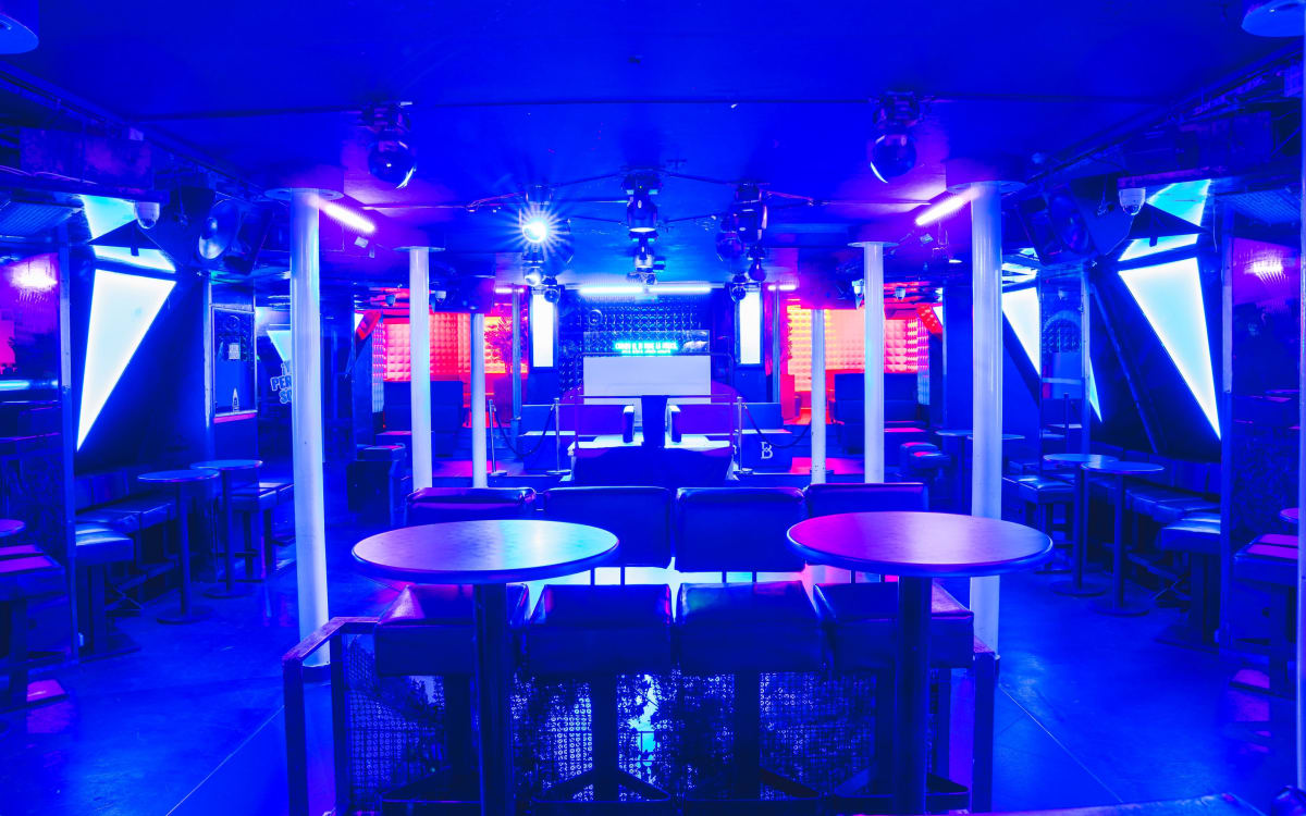 Superbe club en plein coeur de Paris, Paris | Production | Peerspace