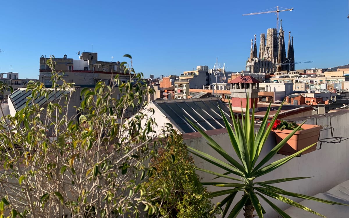 Rooftop Perfecto para Rodajes con vistas a la Sagrada Familia