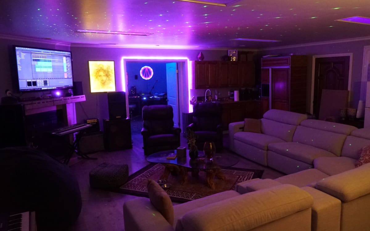 Vibey Music Recording Studio, san diego, CA Production Peerspace