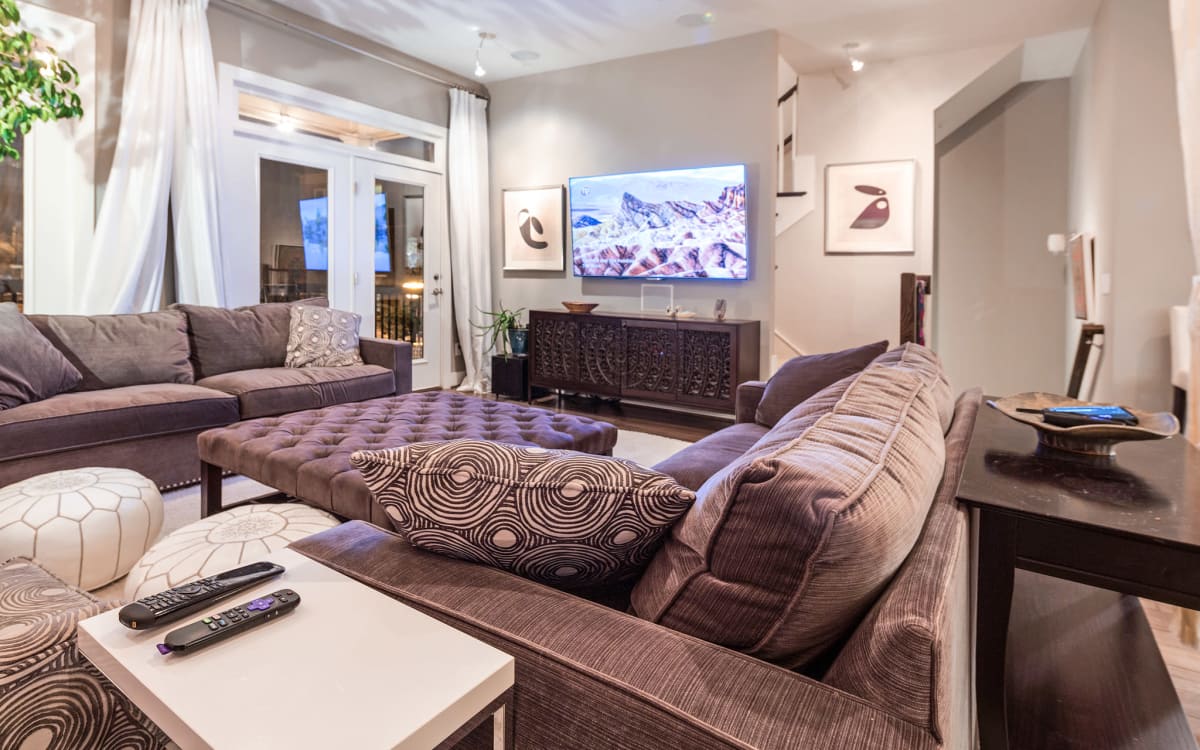 Contemporary Downtown Condo, Raleigh, NC OffSite Peerspace