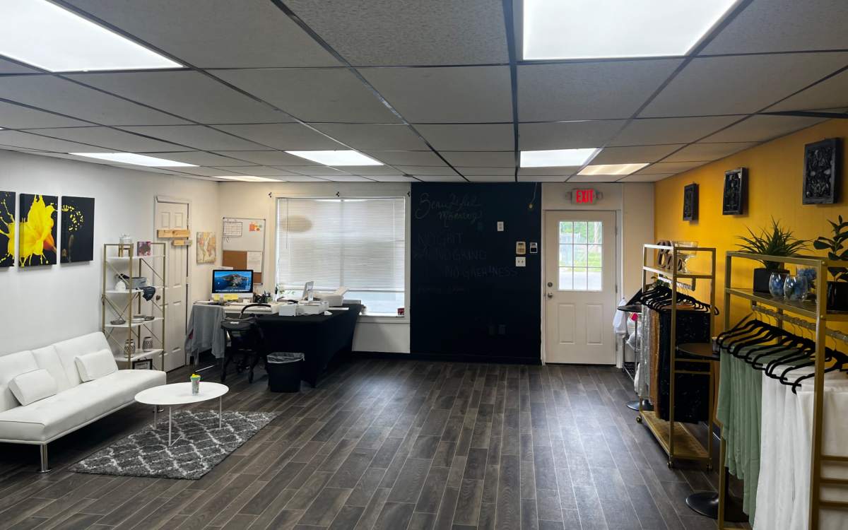 Simple boutique space, Richmond, VA | Production | Peerspace