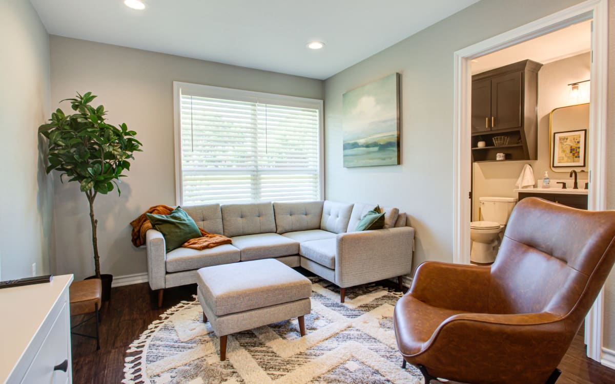 Suburban Apartment in ParkLike Setting, WOODWAY, TX Event Peerspace