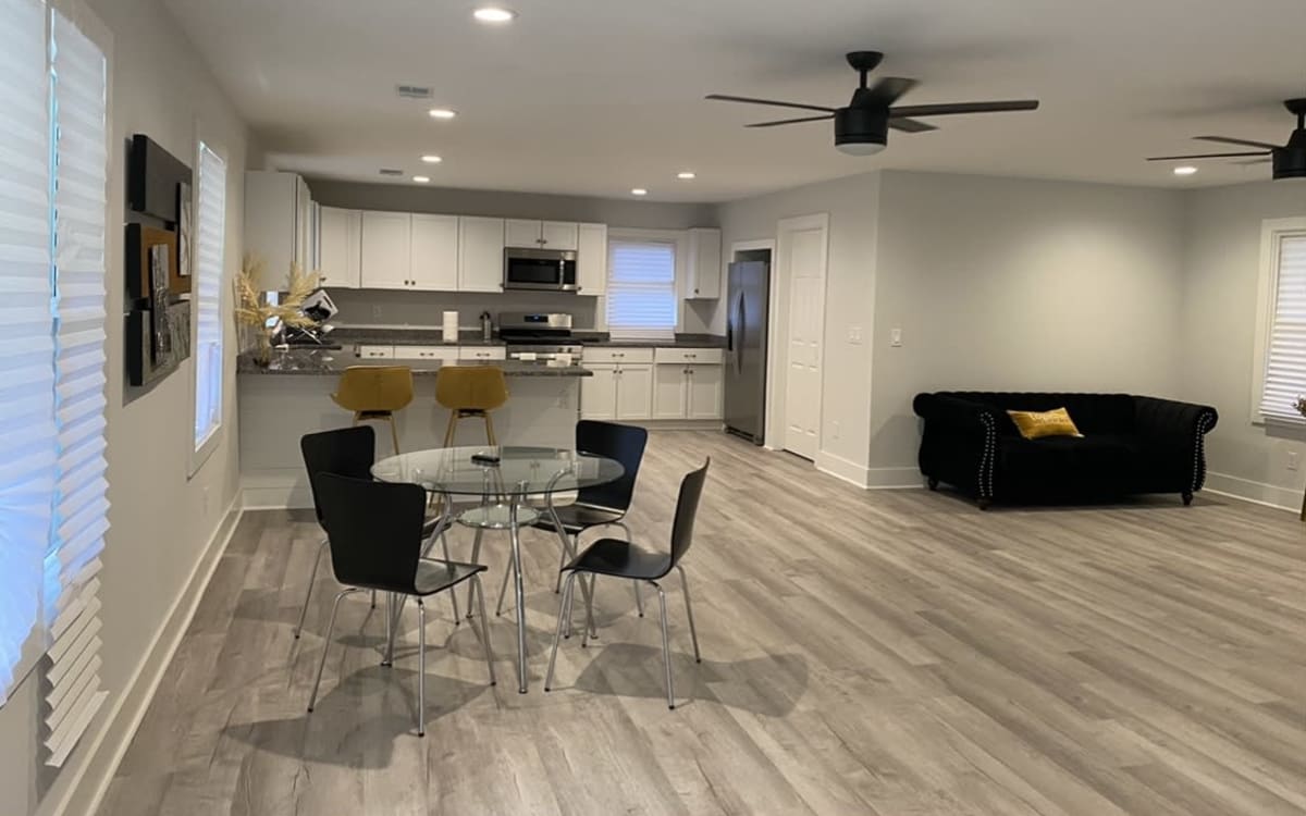 The White House near Downtown Summerville, Summerville, SC | Production