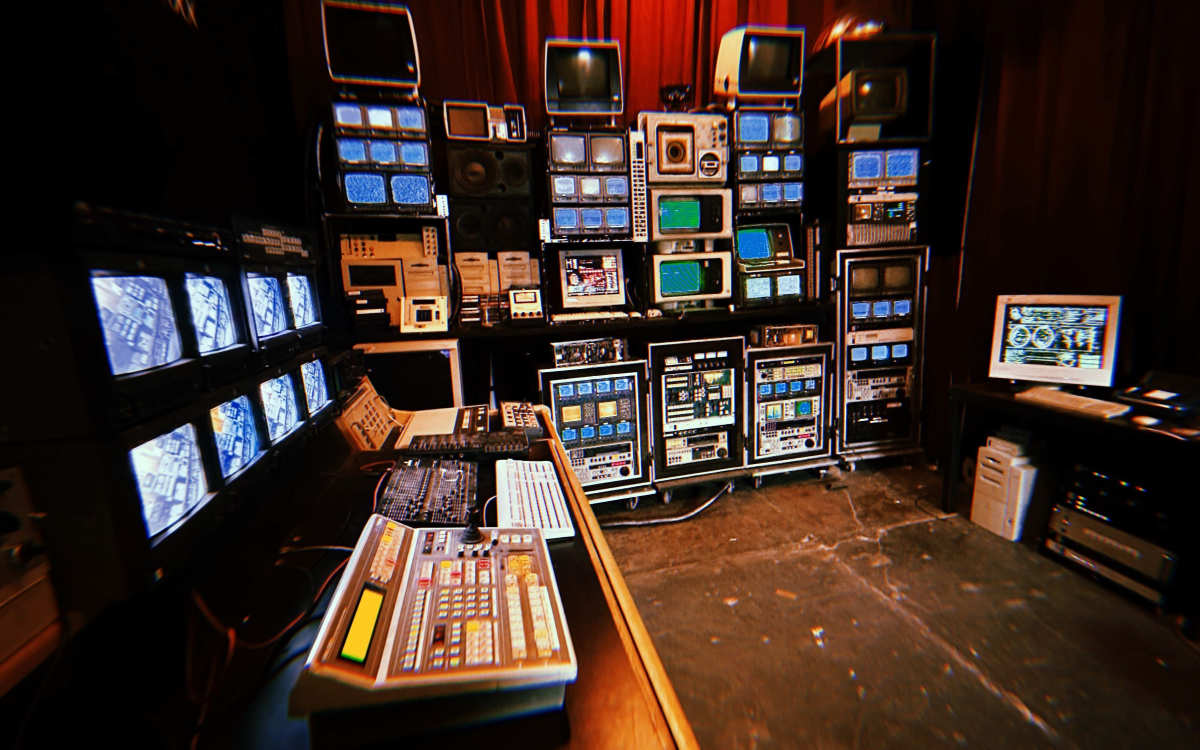 Sci-fi Cyber Tech Computer Set, Los Angeles, CA | Production | Peerspace