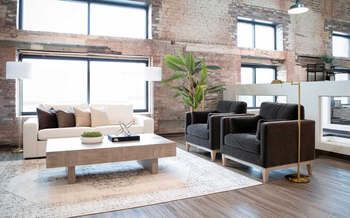 Four Thousand Sq. Ft. Natural Light Content /Photography Studio