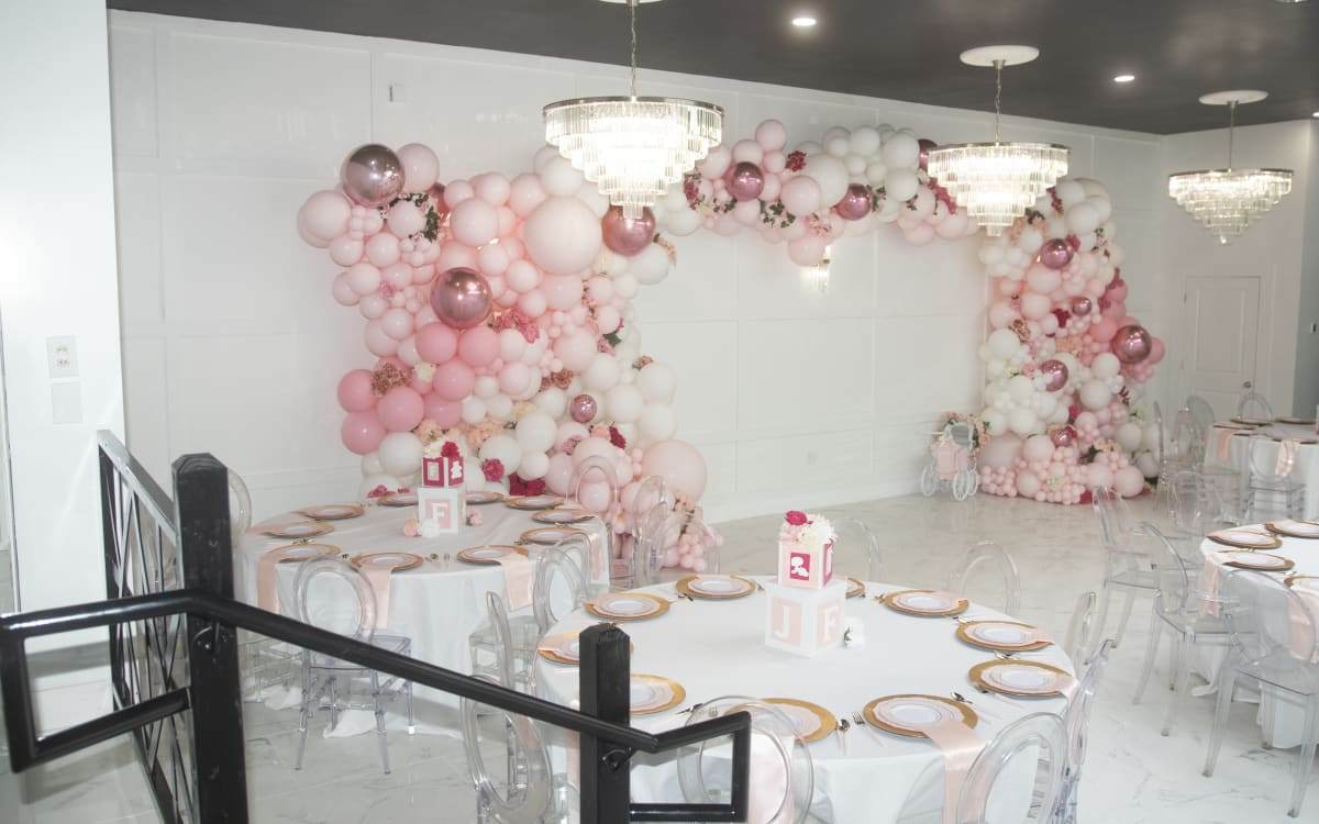 Romantic Luxury Venue with Modern Amenities, York, PA Event Peerspace