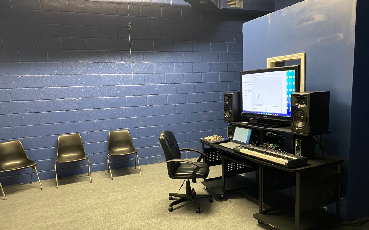 G100 Music Group LLC. Downtown Roseville, Music Recording Studio