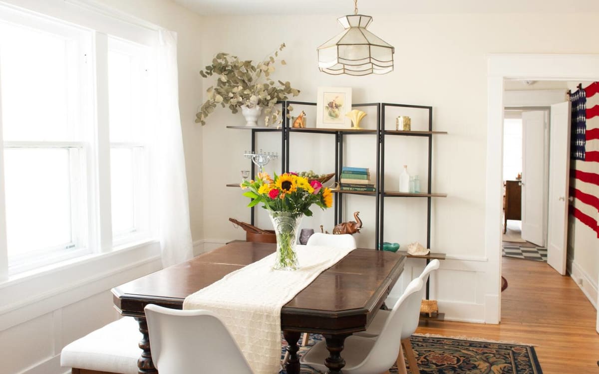 Heritage House An Eclectic Retro Full First Floor Flat, Buffalo, NY