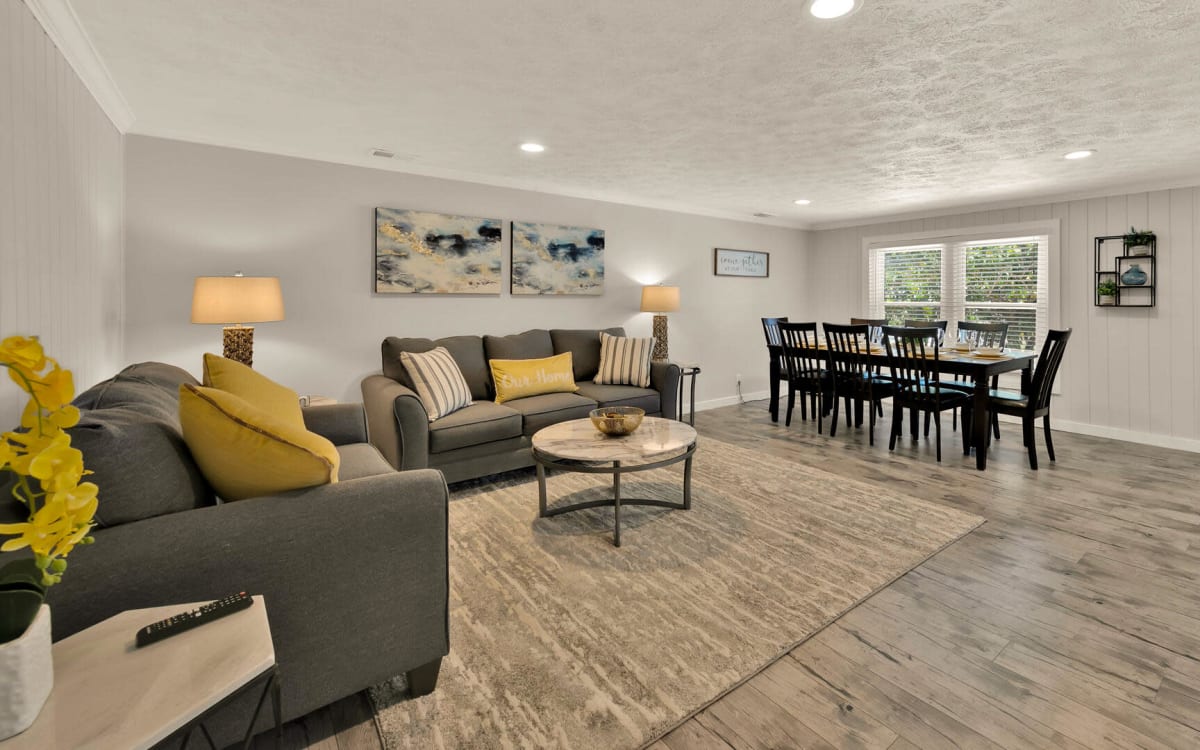 Stylish townhouse with backyard and hammock, Panama City Beach, FL