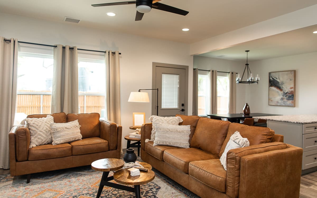 Modern, Cute Home Close to Tulsa, Kiefer, OK Production Peerspace