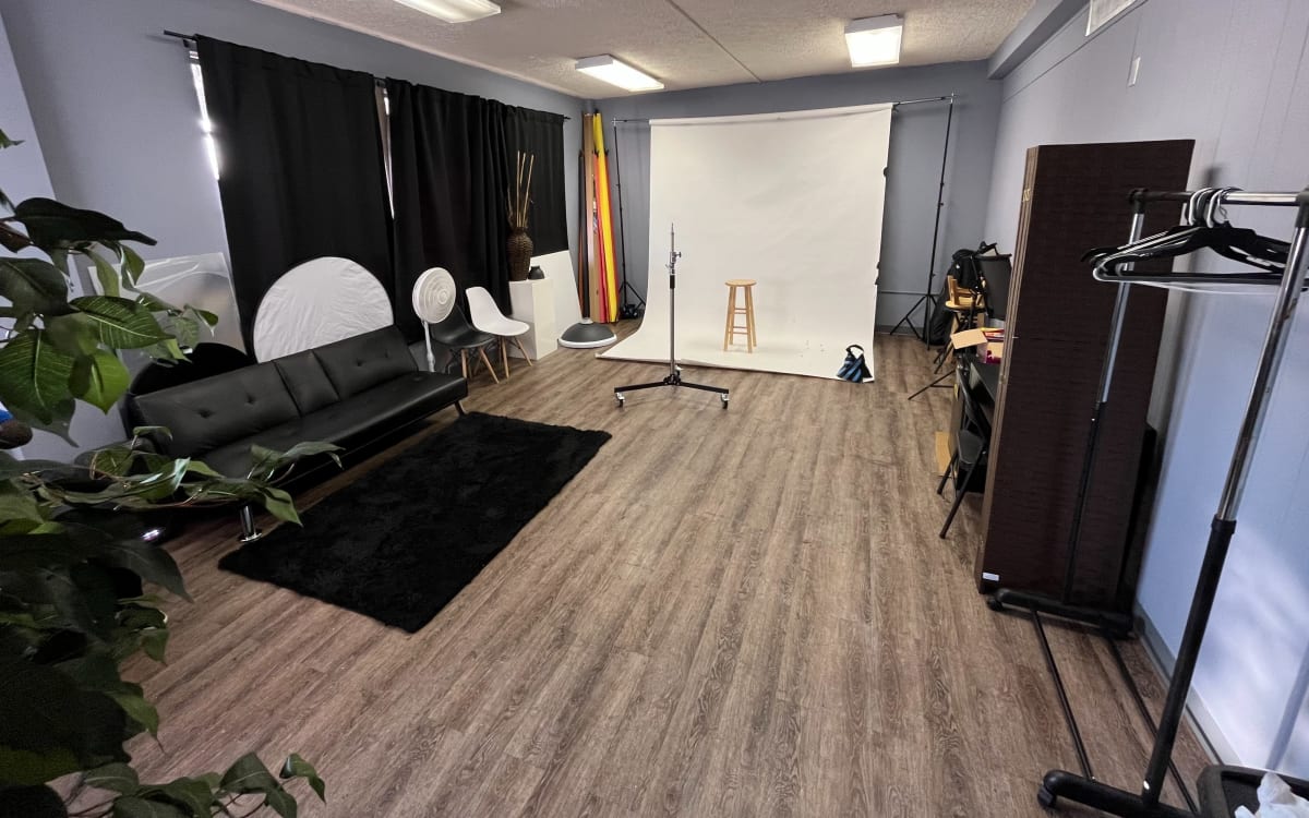 DTSS Photo Studio, Silver Spring, MD Production Peerspace