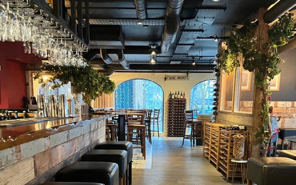 Contemporary Bar In Reading, Reading Event Peerspace