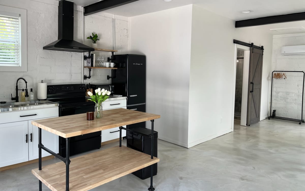 New! Industrial Studio Space with Natural Light, Atlanta, GA