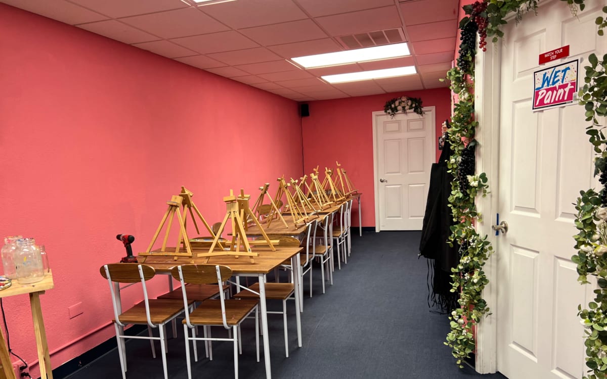 Artsy , spacious party/ event venue in Pinellas, Largo, FL OffSite