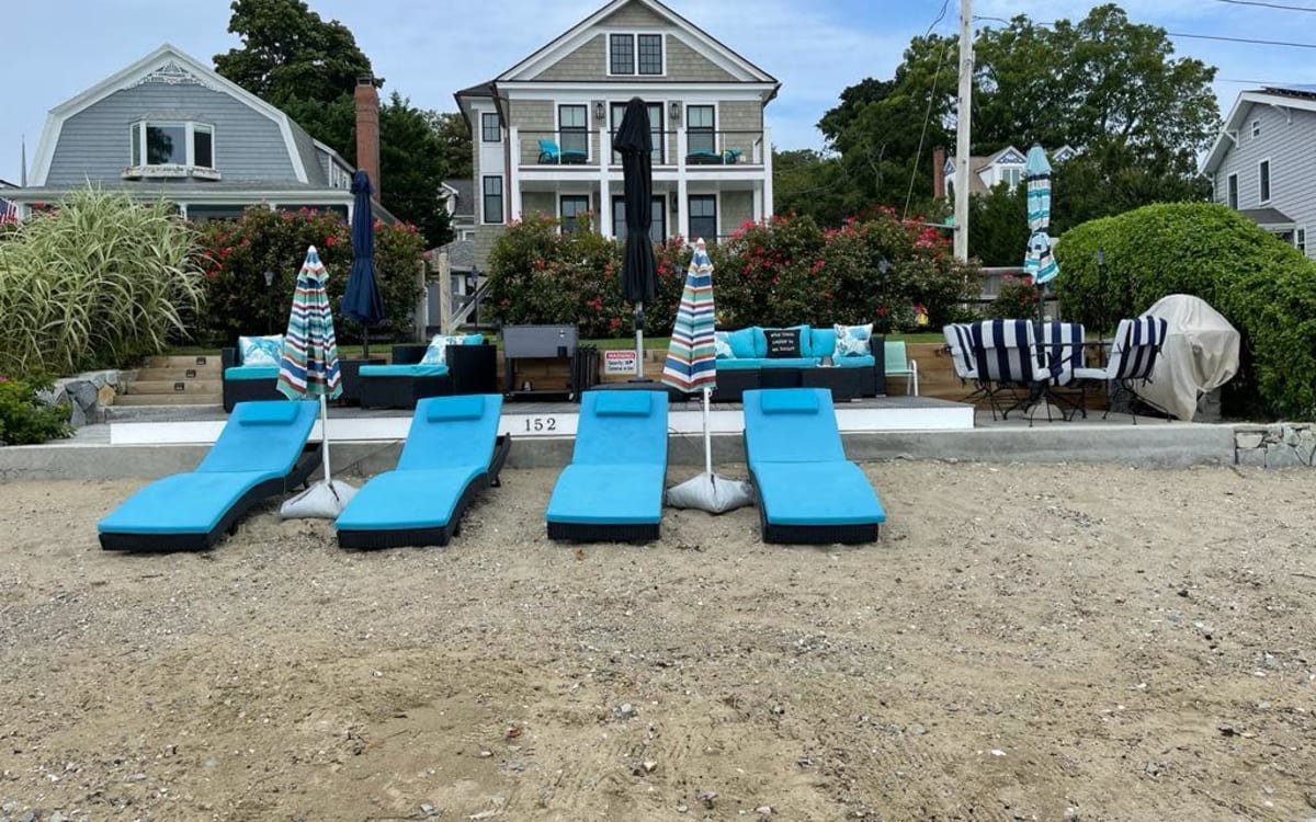 Luxury Oceanfront Bayside Jewel with picturesque views!!, Quincy, MA