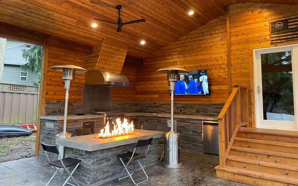 Outdoor Covered Patio Lounge Kitchen Fireplace, Gresham, OR Event