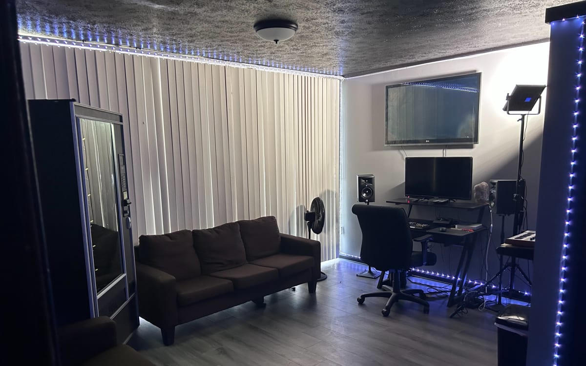 Atlanta Music Recording studio, atlanta, GA Production Peerspace