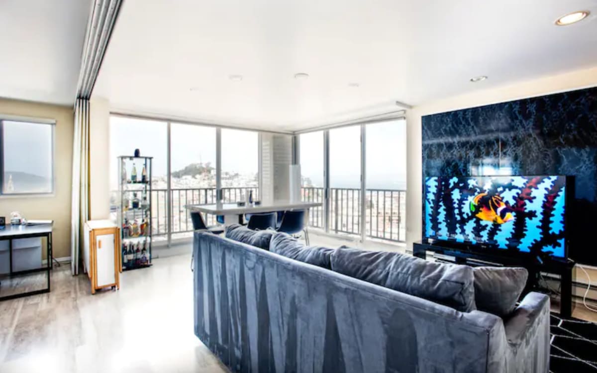 Picture of Panoramic Skyline Views from Center City Condo, San Francisco, CA ...