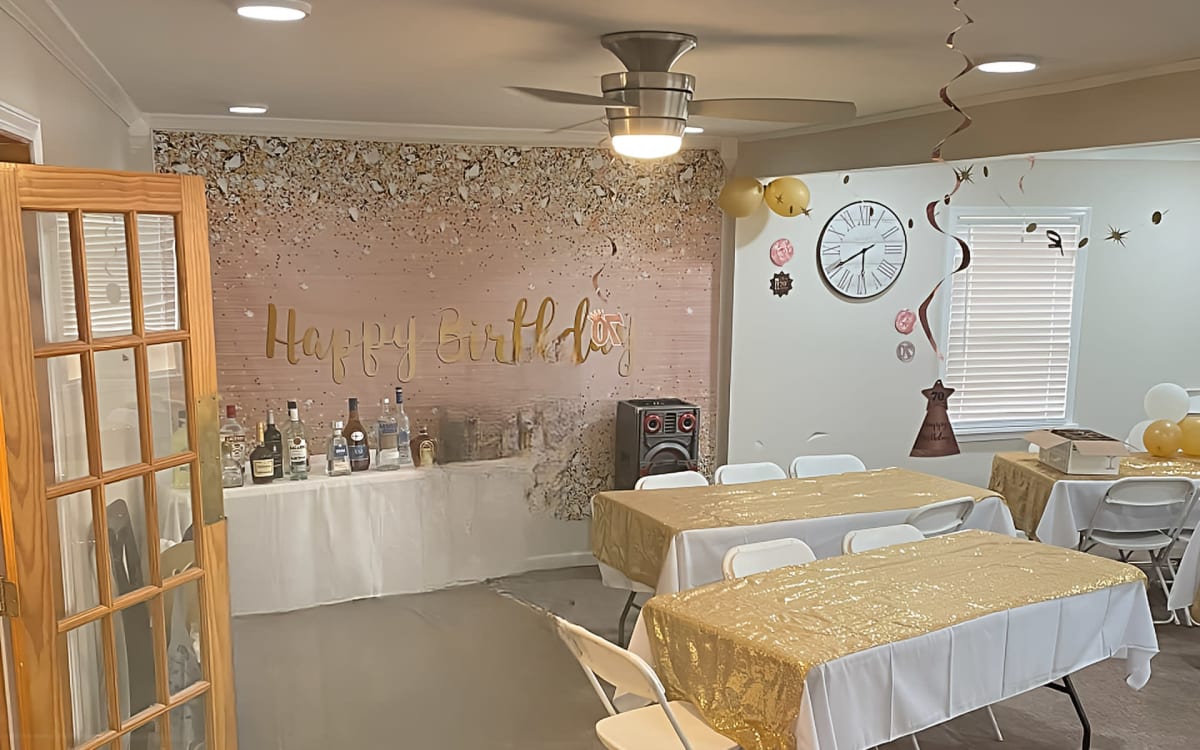 Midtown Cottage with Large Event Space, Mobile, AL Event Peerspace