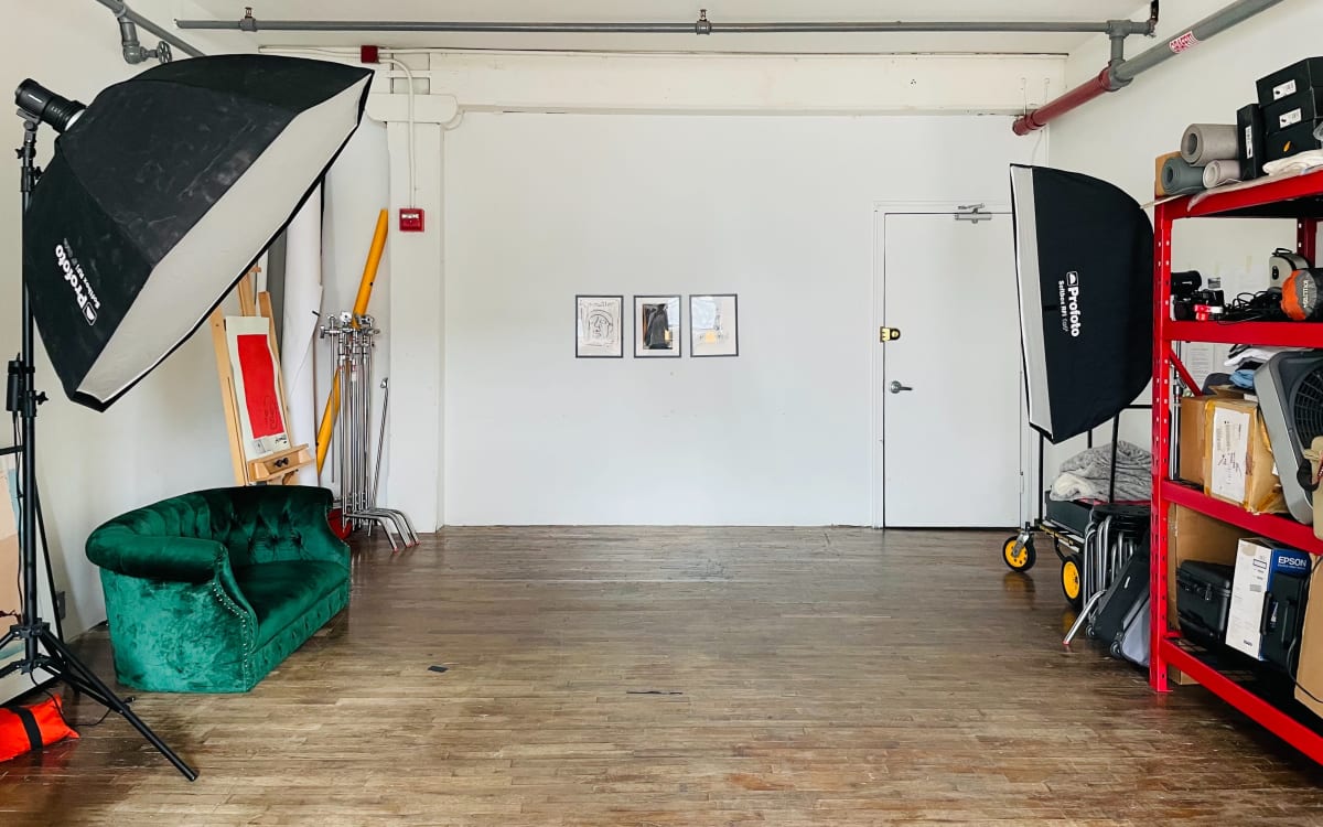 Greenpoint Studio with Skyline View + Natural Lighting, Brooklyn, NY