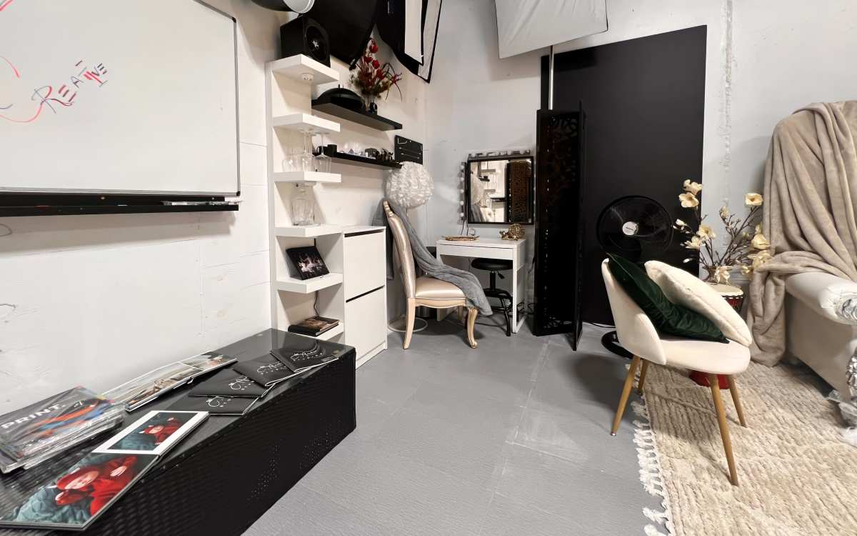 urban industrial photo studio, Tampa, FL Production Peerspace